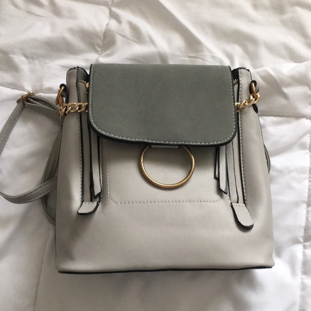 Cute gray ring backpack